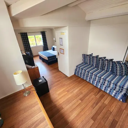 Hotel La Belle Aurore