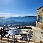 فندق La Belle Aurore 4*