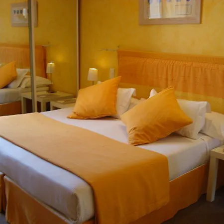 Hotel La Belle Aurore 4*